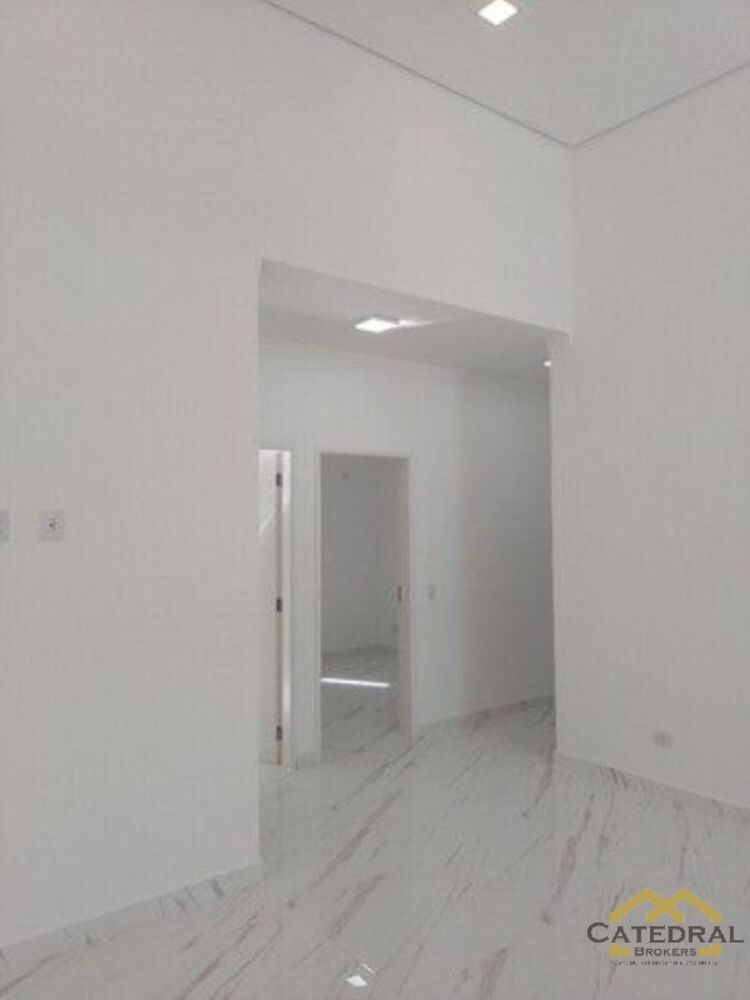 Casa à venda com 3 quartos, 300m² - Foto 12