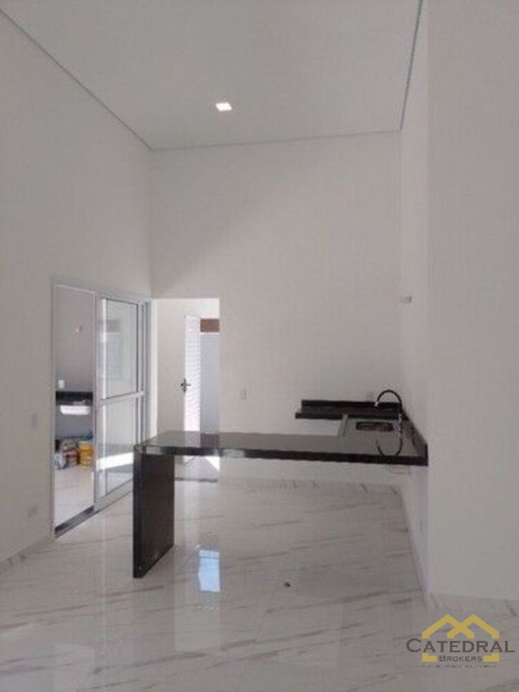 Casa à venda com 3 quartos, 300m² - Foto 6