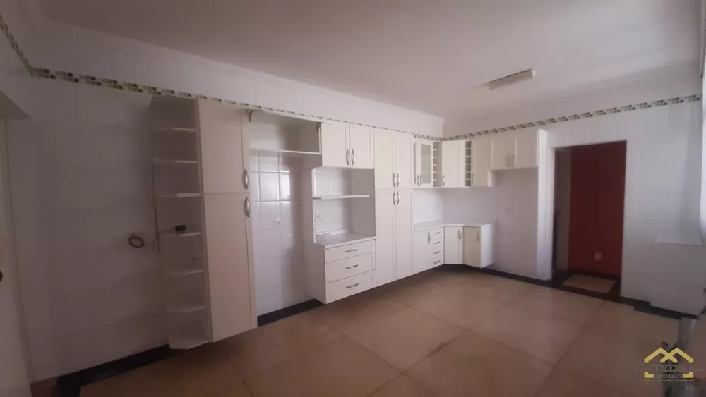 Casa, 3 quartos, 169 m² - Foto 2