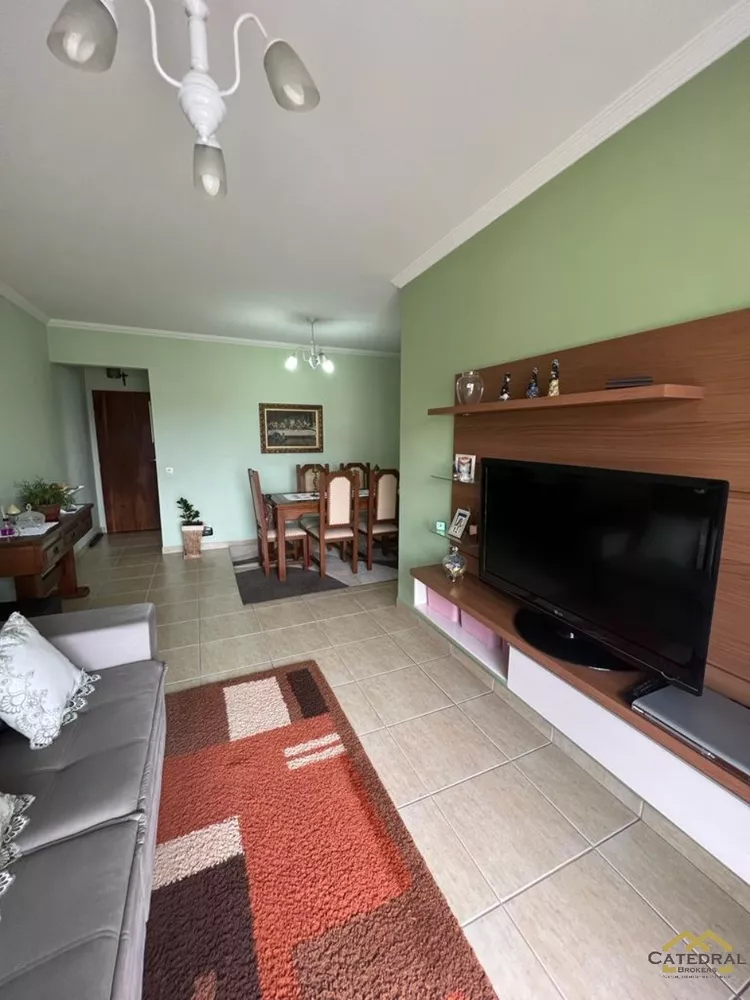 Apartamento à venda com 2 quartos, 78m² - Foto 3