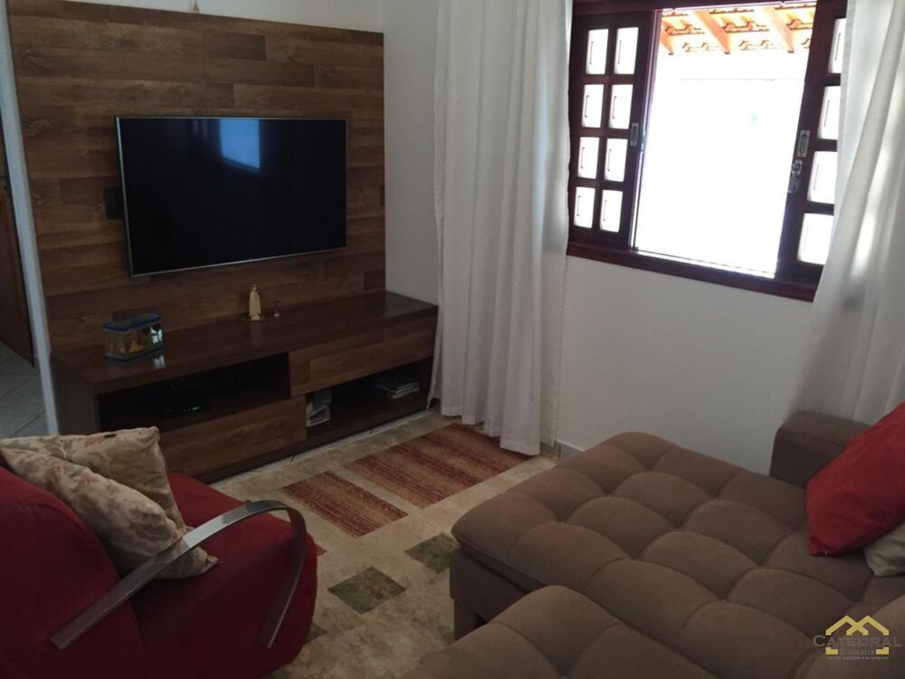 Casa à venda com 3 quartos, 131m² - Foto 4