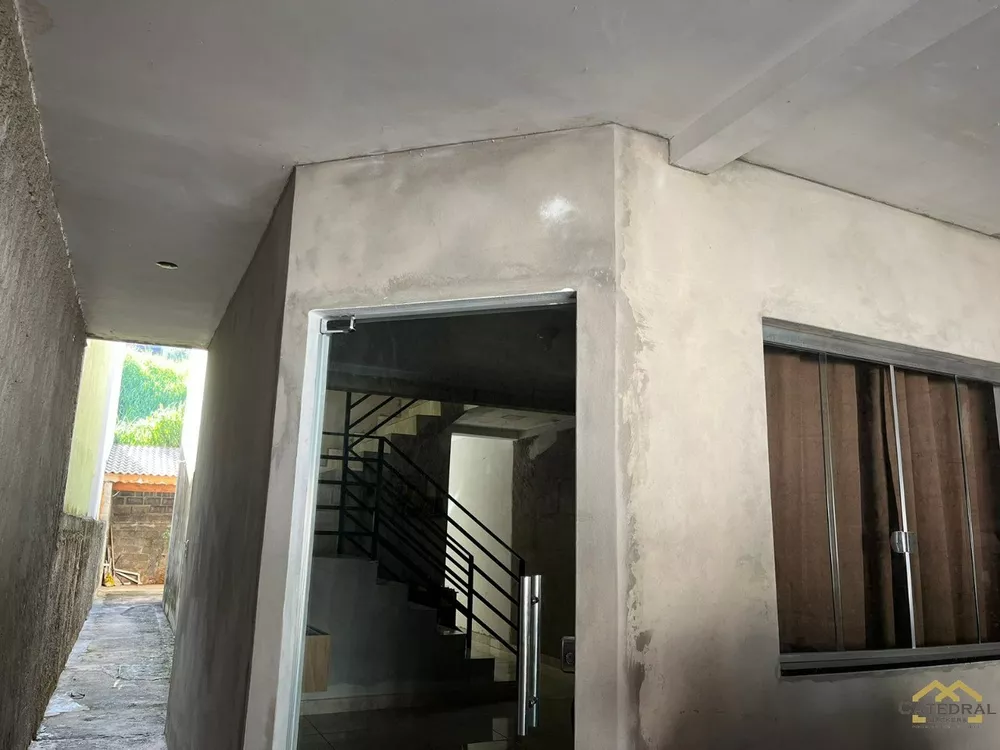 Casa à venda com 3 quartos, 151m² - Foto 3