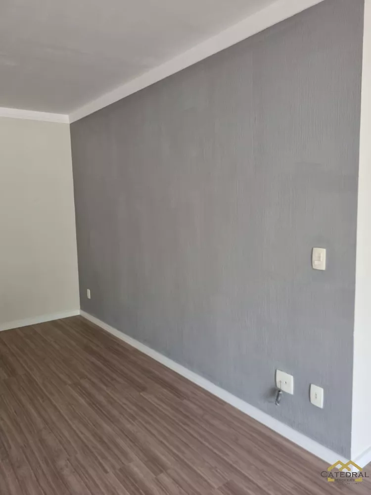 Apartamento para alugar com 3 quartos, 93m² - Foto 4