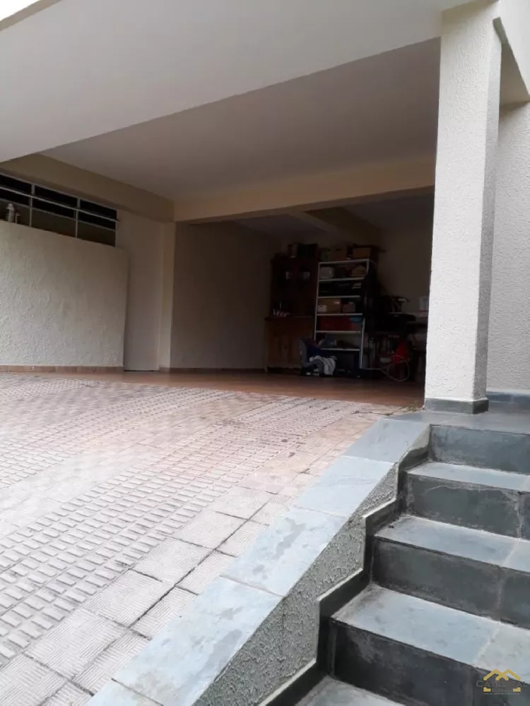 Sobrado à venda com 3 quartos, 326m² - Foto 3