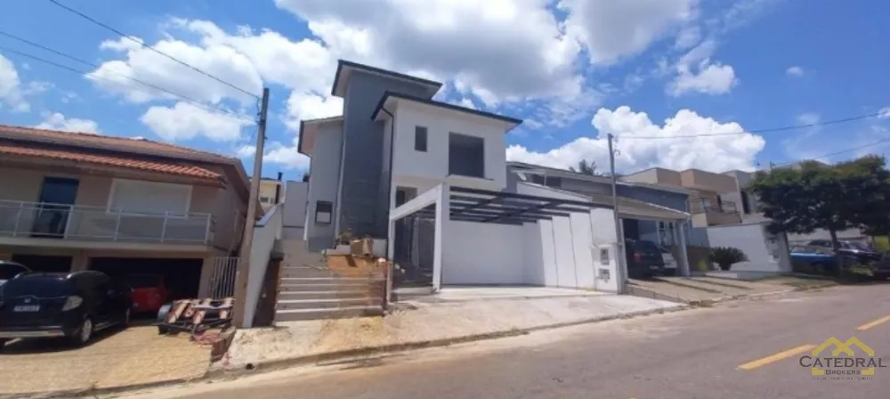 Casa de Condomínio à venda com 3 quartos, 190m² - Foto 1