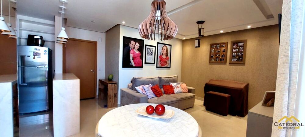 Apartamento à venda com 3 quartos, 77m² - Foto 1