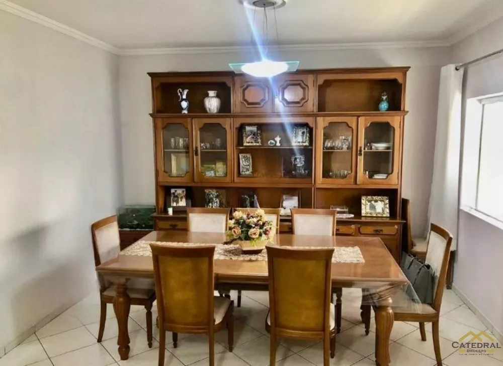 Casa à venda com 2 quartos, 199m² - Foto 4