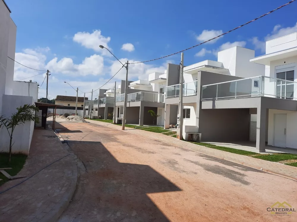 Casa de Condomínio à venda com 3 quartos, 123m² - Foto 2