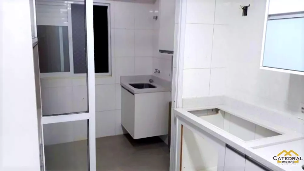 Apartamento à venda com 2 quartos, 95m² - Foto 9