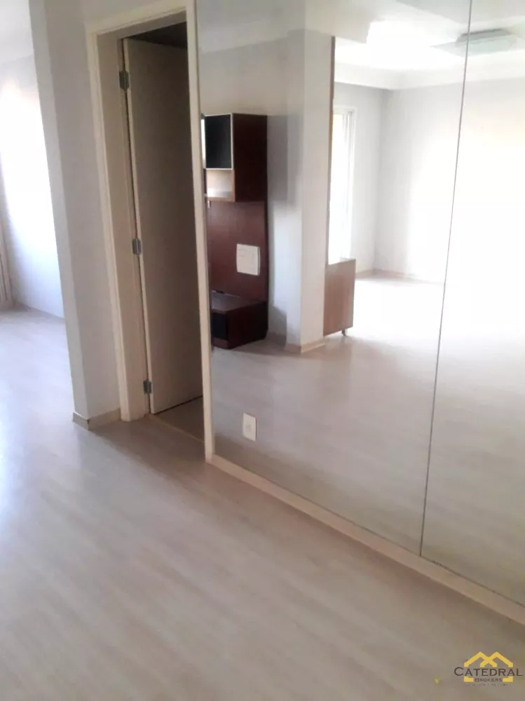 Apartamento à venda com 2 quartos, 95m² - Foto 7