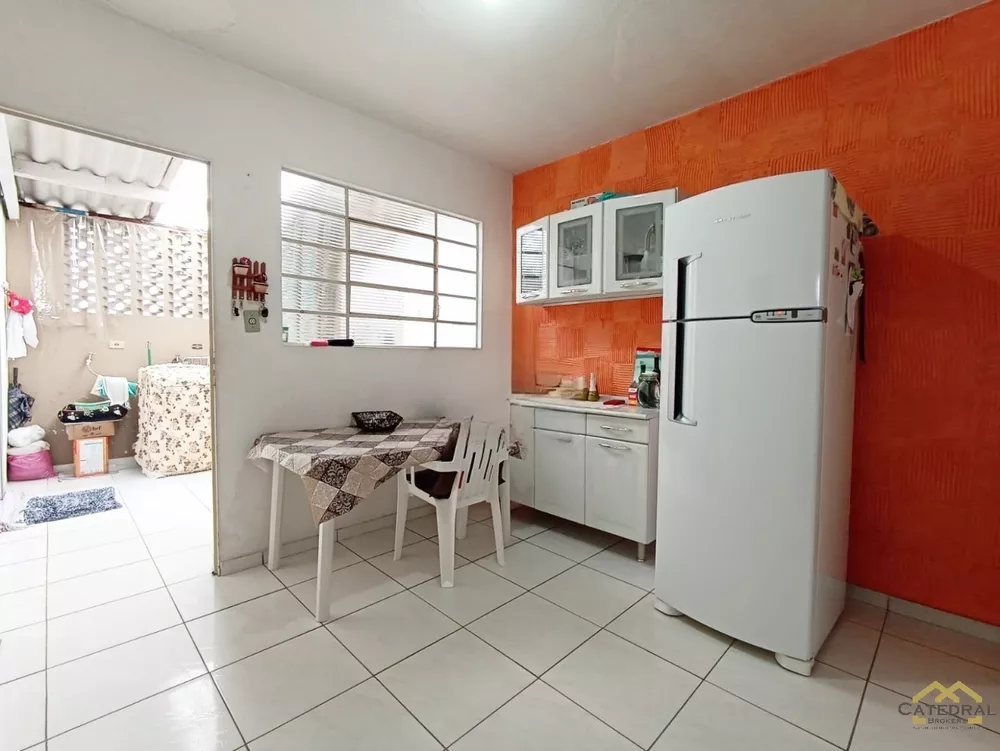 Casa à venda com 3 quartos, 148m² - Foto 3