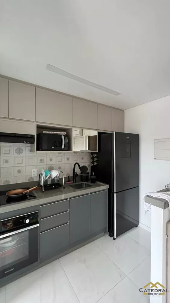 Apartamento à venda com 2 quartos, 57m² - Foto 4