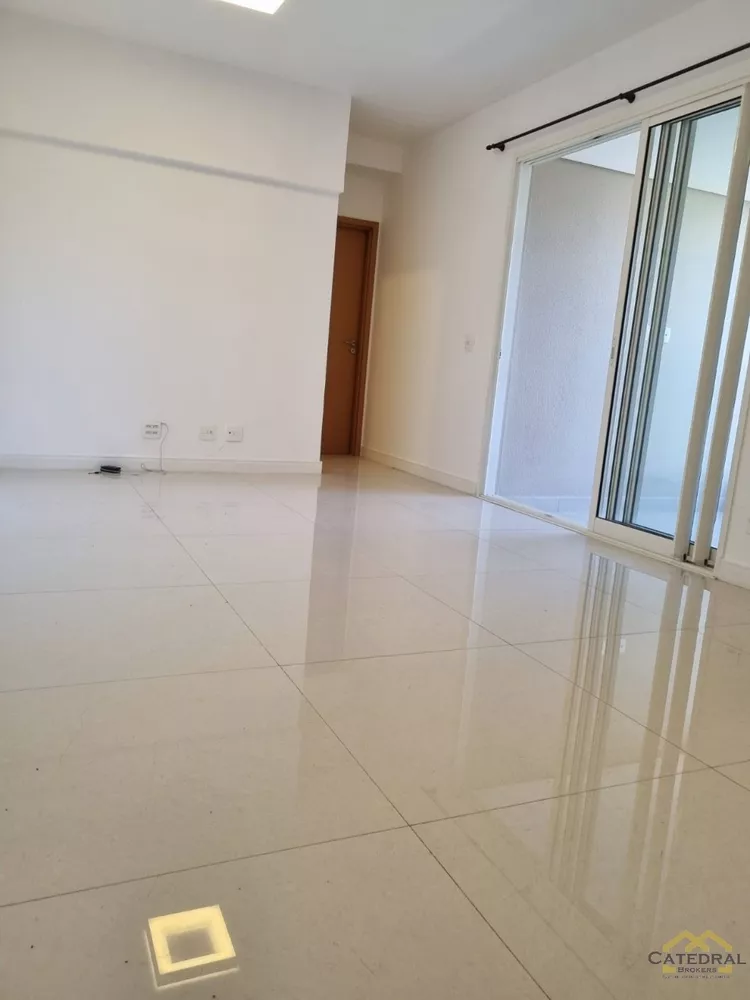 Apartamento à venda com 2 quartos, 82m² - Foto 1