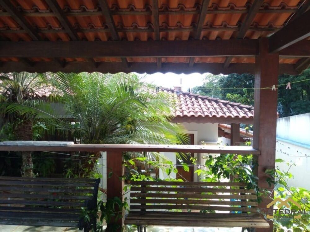 Casa à venda com 3 quartos, 1100m² - Foto 7