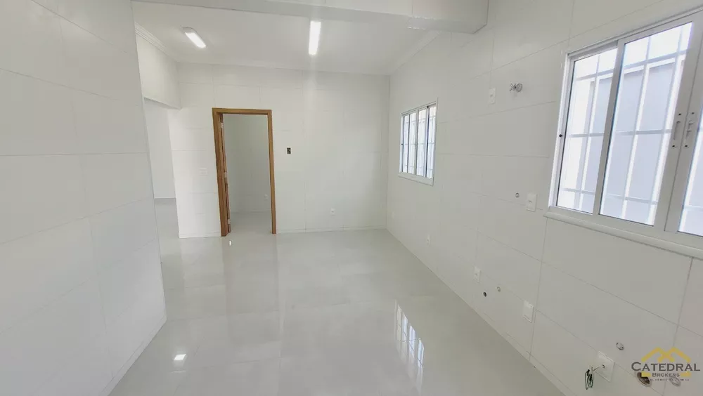 Casa à venda com 3 quartos, 140m² - Foto 9