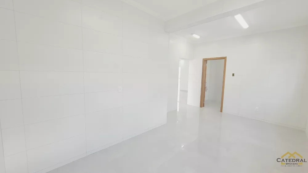 Casa à venda com 3 quartos, 140m² - Foto 7