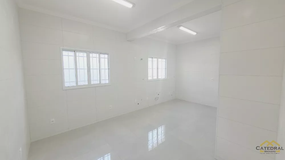 Casa à venda com 3 quartos, 140m² - Foto 4