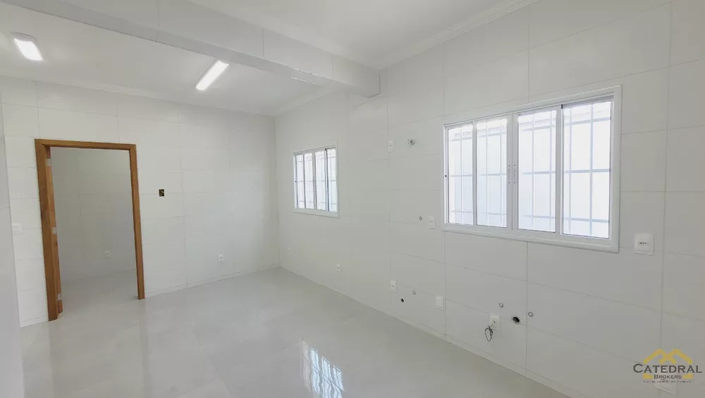 Casa à venda com 3 quartos, 140m² - Foto 8