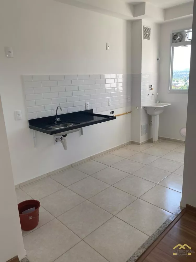 Apartamento à venda com 2 quartos, 47m² - Foto 4