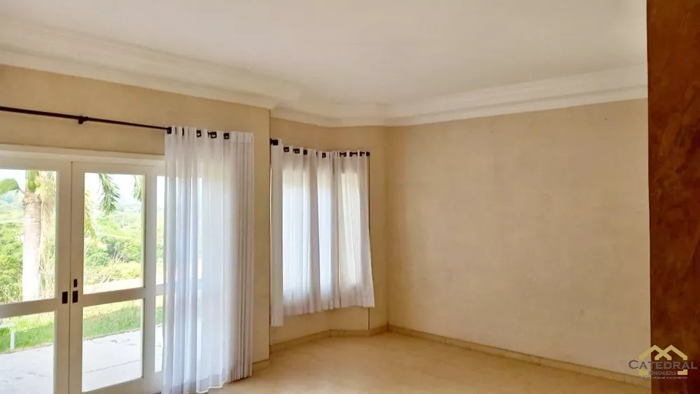 Chácara à venda com 4 quartos, 221m² - Foto 7