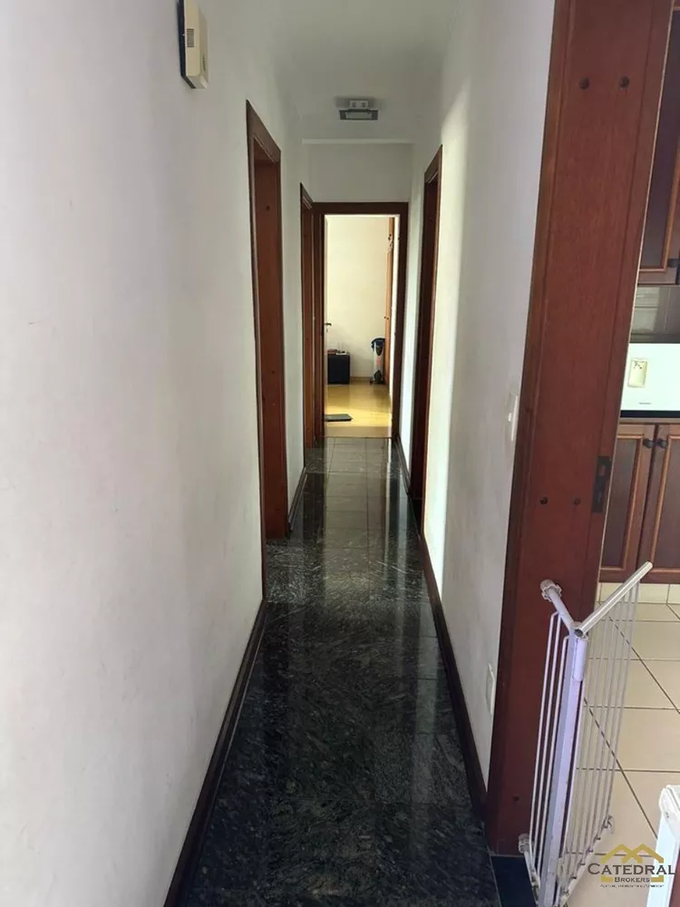 Apartamento à venda com 3 quartos, 142m² - Foto 3