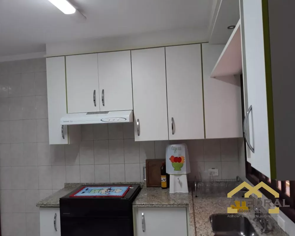 Sobrado à venda com 3 quartos, 270m² - Foto 8