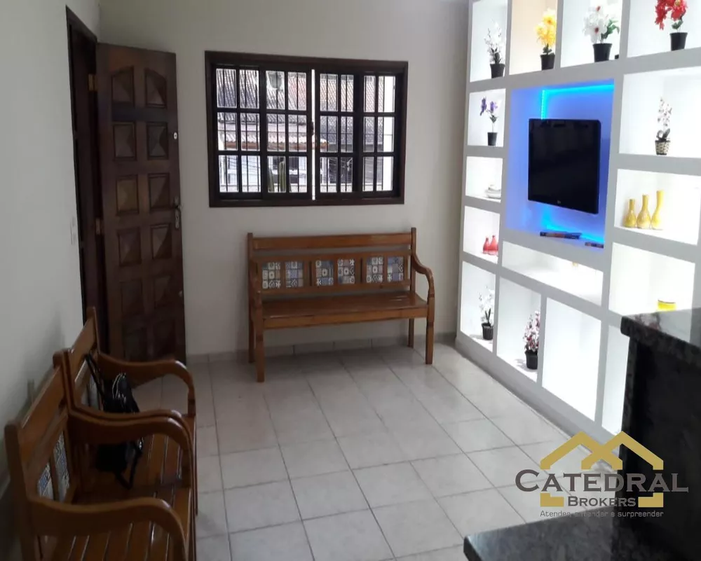 Sobrado à venda com 3 quartos, 270m² - Foto 3