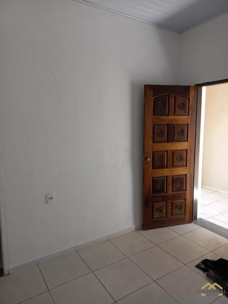 Casa à venda com 2 quartos, 92m² - Foto 3