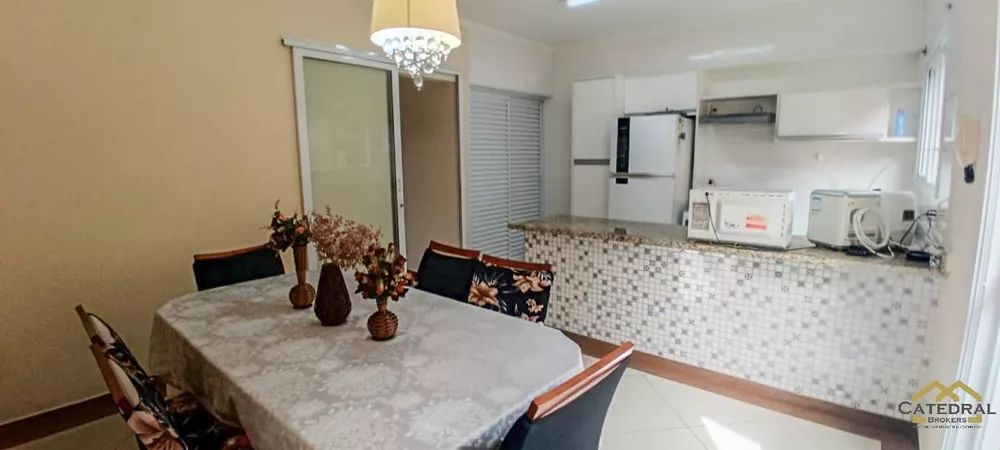 Casa à venda com 3 quartos, 160m² - Foto 4