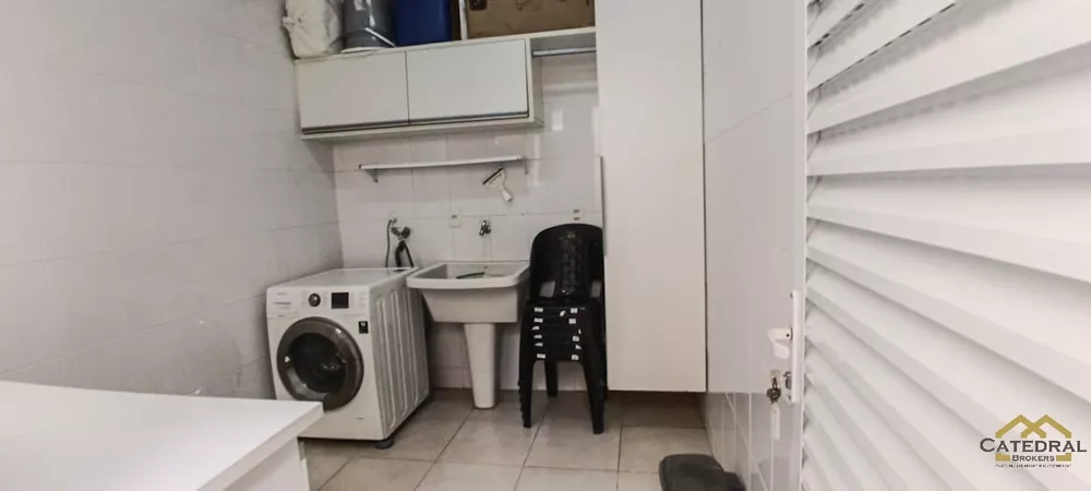 Casa à venda com 3 quartos, 160m² - Foto 8