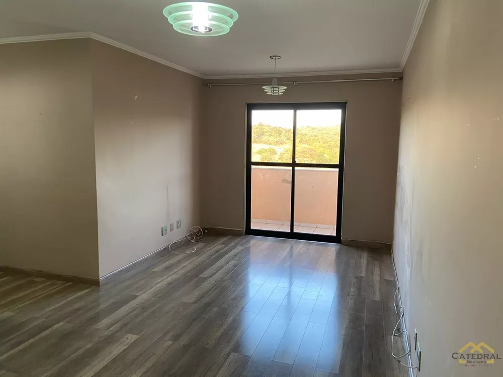 Apartamento à venda com 3 quartos, 100m² - Foto 3