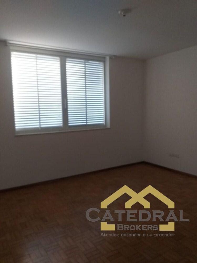 Casa Comercial à venda com 3 quartos, 347m² - Foto 18