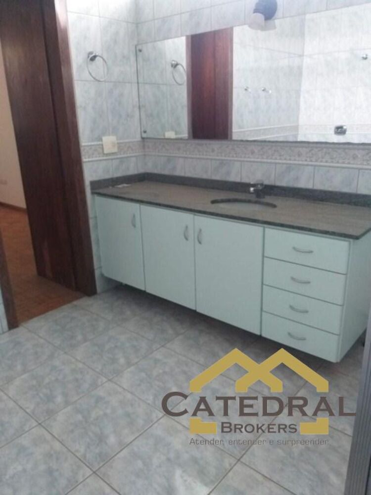 Casa Comercial à venda com 3 quartos, 347m² - Foto 10