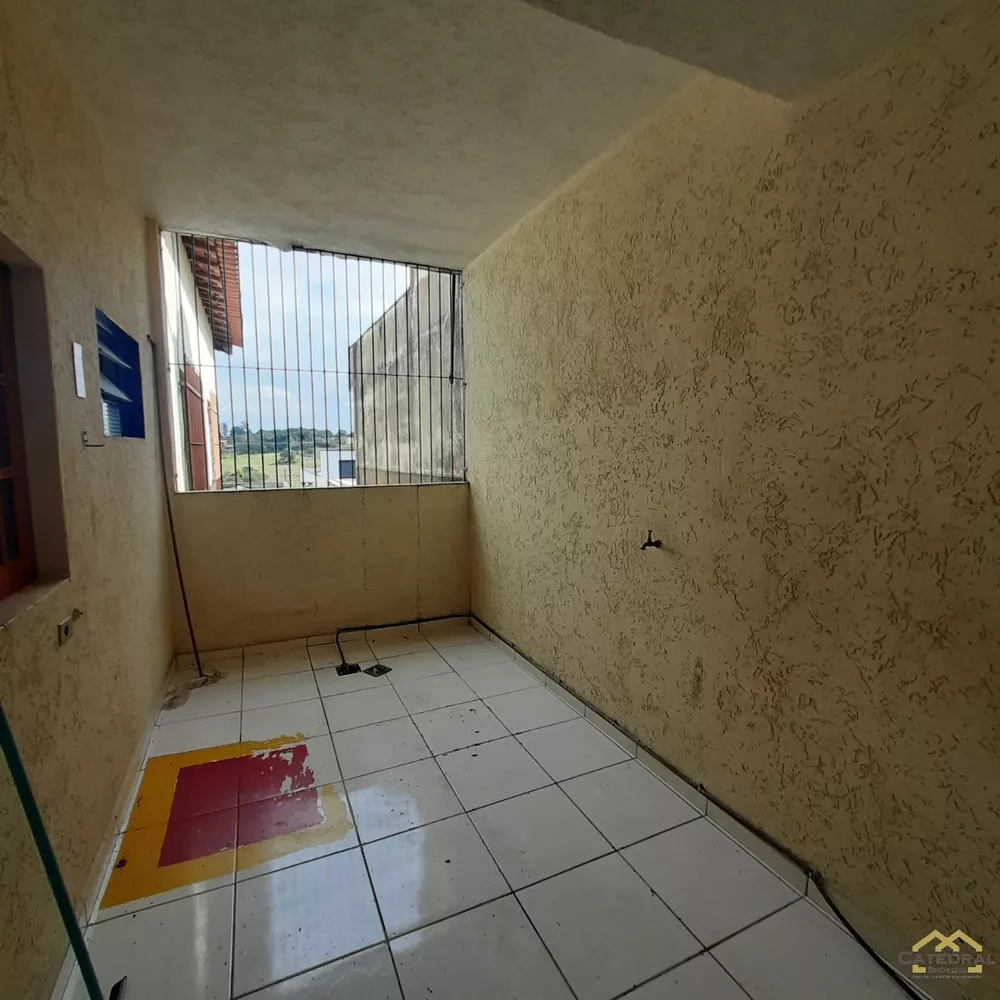 Casa à venda com 3 quartos, 176m² - Foto 3