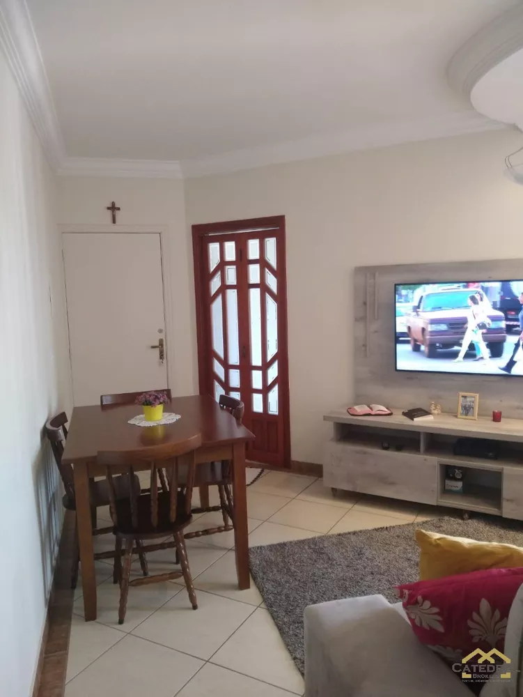 Apartamento à venda com 2 quartos, 59m² - Foto 1