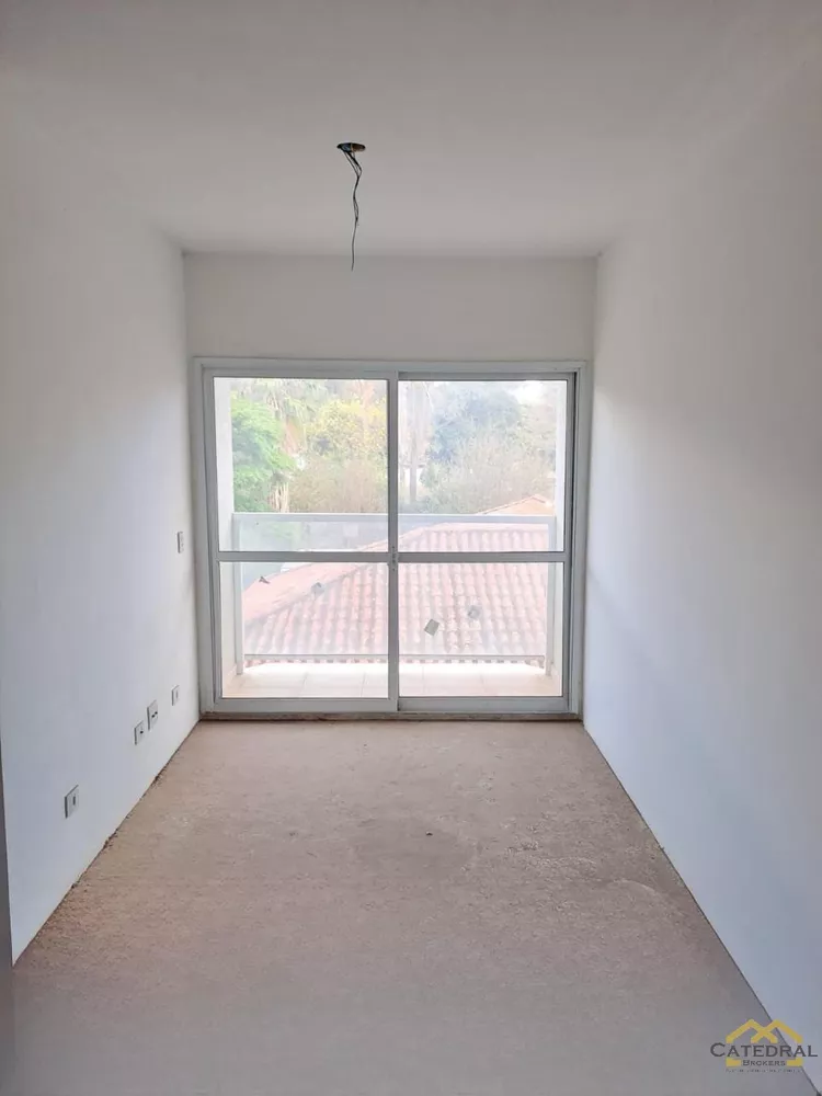 Apartamento à venda com 3 quartos, 76m² - Foto 1