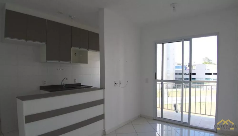 Apartamento à venda com 2 quartos, 49m² - Foto 1