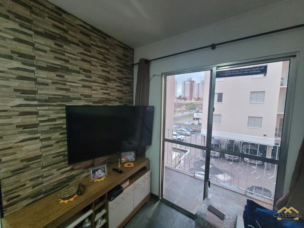 Apartamento à venda com 2 quartos, 60m² - Foto 2