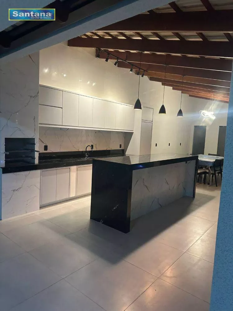 Casa à venda com 3 quartos, 393m² - Foto 1