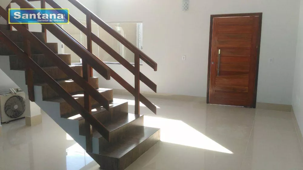 Casa à venda com 3 quartos, 380m² - Foto 3