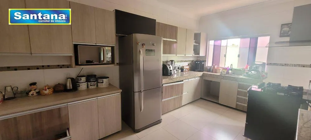 Casa, 3 quartos, 190 m² - Foto 4