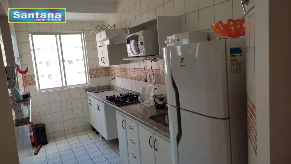 Apartamento à venda com 2 quartos, 64m² - Foto 4