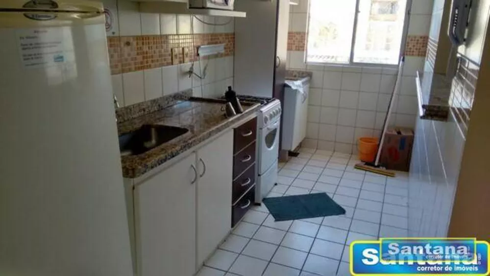 Apartamento à venda com 2 quartos, 64m² - Foto 4