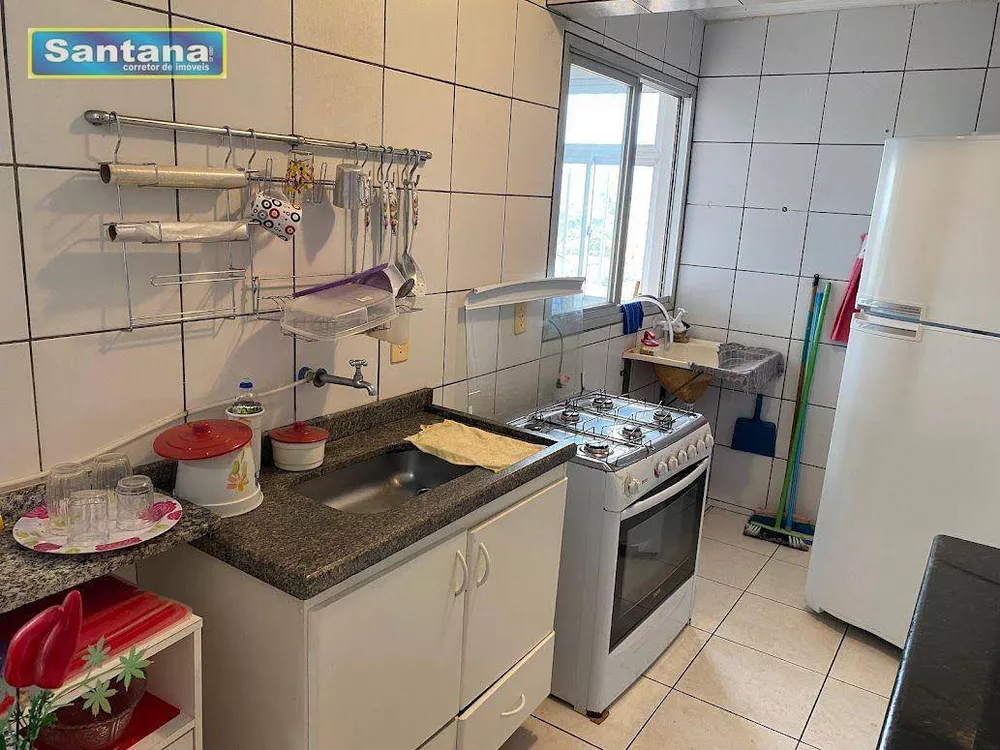 Apartamento à venda com 2 quartos, 70m² - Foto 4