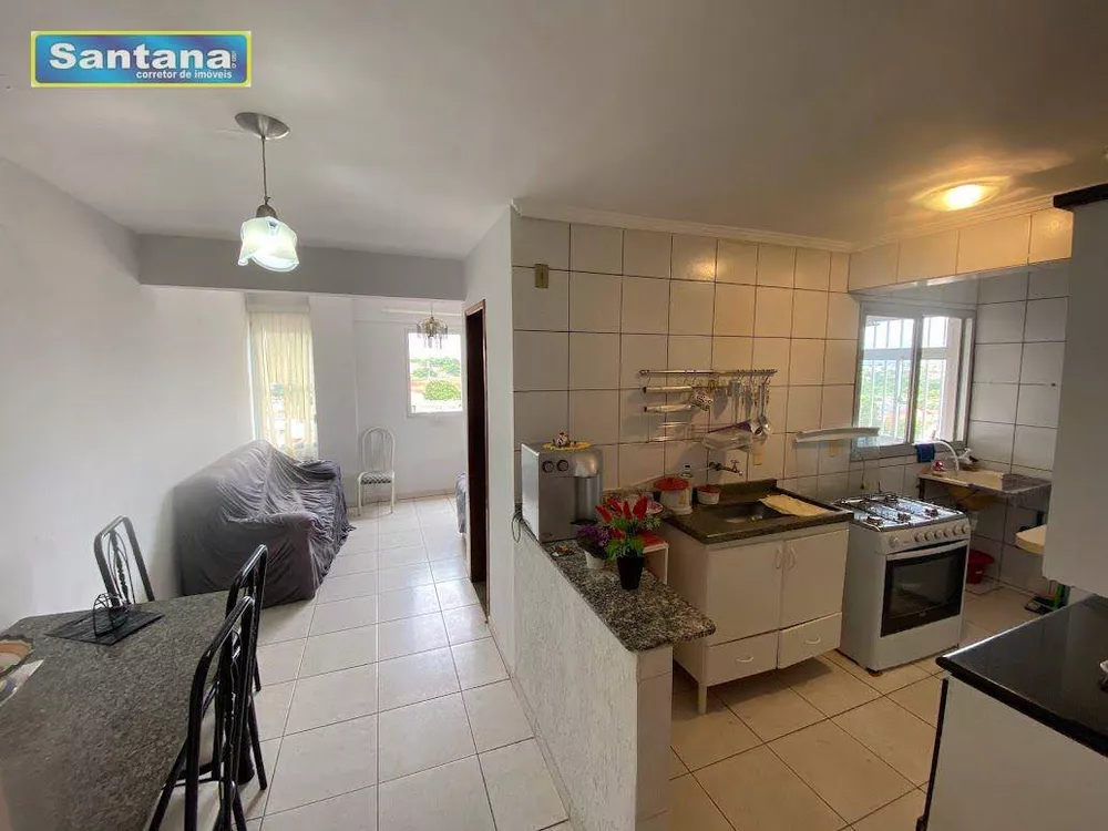 Apartamento à venda com 2 quartos, 70m² - Foto 1