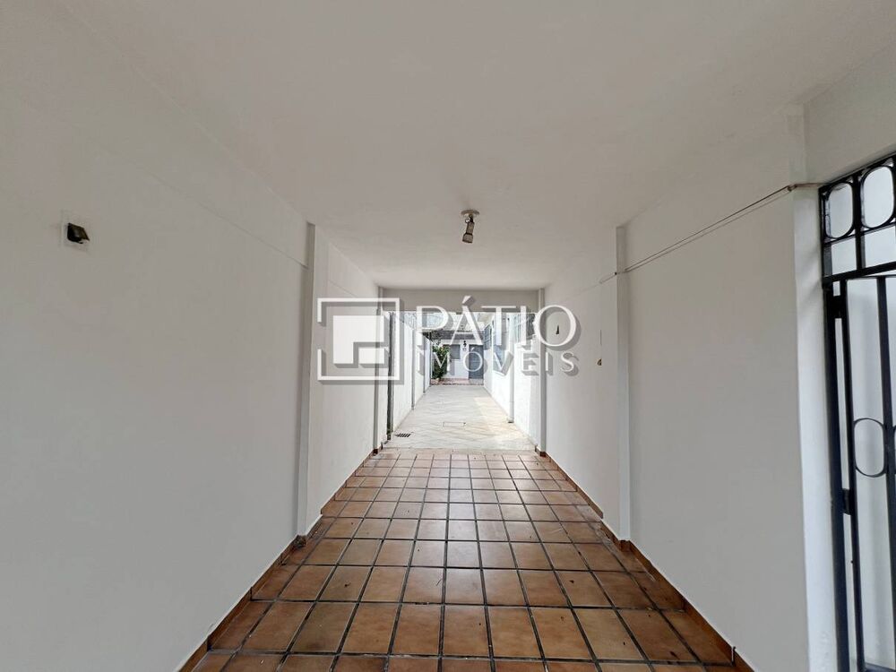 Casa à venda e aluguel com 6 quartos, 356m² - Foto 32