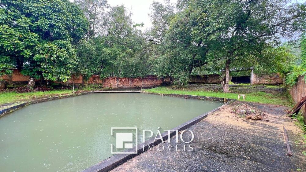 Casa à venda com 2 quartos, 1200m² - Foto 13