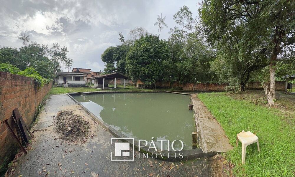 Casa à venda com 2 quartos, 1200m² - Foto 9