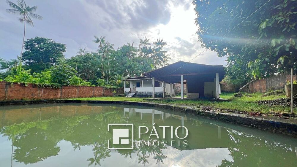 Casa à venda com 2 quartos, 1200m² - Foto 2