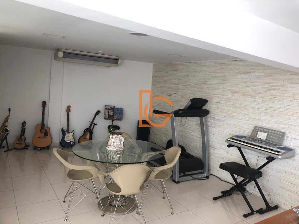 Casa, 5 quartos, 430 m² - Foto 1